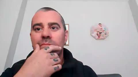 Snapshot of normalito42 chatting on 02-23-26, 12:46 NORMALITO online show from 02-23-26, 12:46