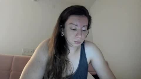 Emily snow online show from 09-16-25, 12:33