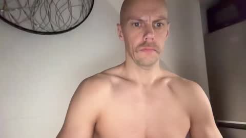 Snapshot of north_guy799643 chatting on 03-22-26, 03:21 north_guy799643 online show from 03-22-26, 03:21