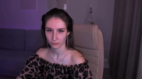 Snapshot of north_valkyrie chatting on 01-31-25, 03:11 Hazel online show from 01-31-25, 03:11