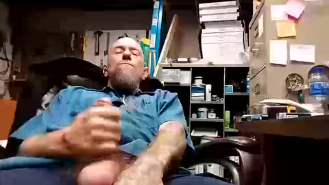 Snapshot of northman45 chatting on 10-15-25, 07:58 northman45 online show from 10-15-25, 07:58