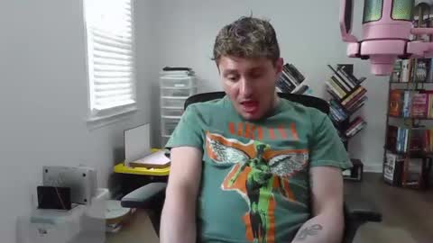 Snapshot of northofsouth_xxx chatting on 05-11-26, 02:12 northofsouth_xxx online show from 05-11-26, 02:12