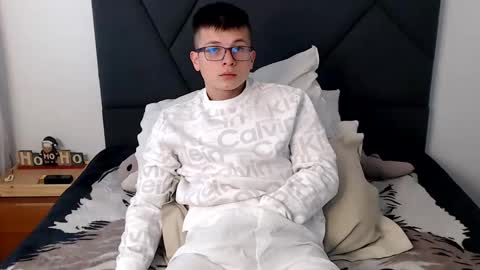 Snapshot of nortticus chatting on 02-03-25, 12:25 nortticus online show from 02-03-25, 12:25