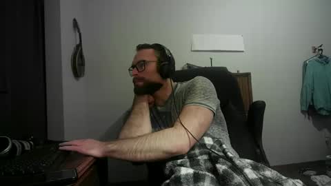 Snapshot of nosedfc chatting on 12-15-25, 05:55 nosedfc online show from 12-15-25, 05:55