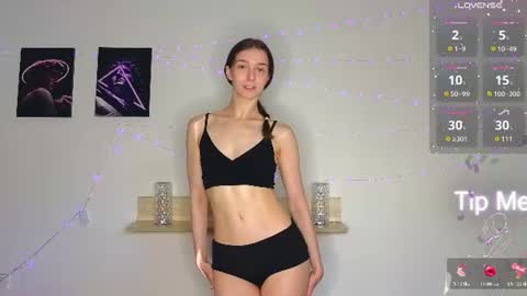 Hello My name is Helene NTMU  Finger up if u like what u see online show from 07-06-26, 02:25