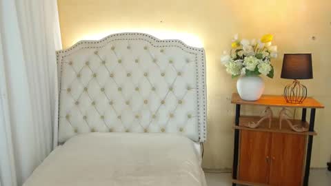 Kyline online show from 10-14-25, 02:34