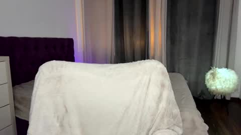 Tina online show from 11-20-25, 09:03