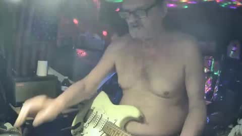 notflamingfart online show from 02-22-26, 05:44