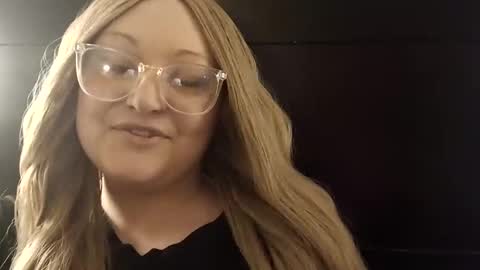 Snapshot of notouchmami chatting on 09-12-25, 06:24 notouchmami online show from 09-12-25, 06:24