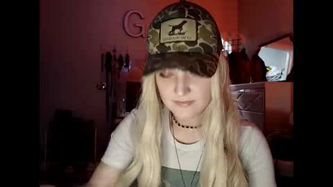 Snapshot of notouchmami chatting on 03-20-26, 11:04 notouchmami online show from 03-20-26, 11:04