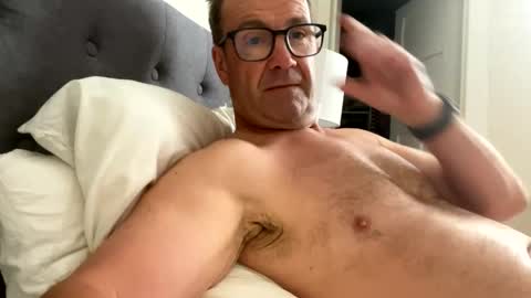 Snapshot of nottsaust chatting on 02-26-26, 02:43 Nottsaust online show from 02-26-26, 02:43