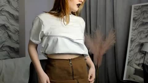 Snapshot of nova_grave chatting on 10-14-25, 11:44 NovaGrave online show from 10-14-25, 11:44