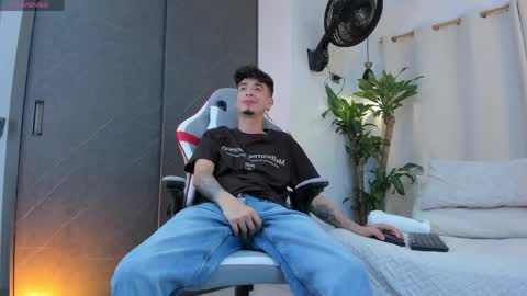 Snapshot of nova_hard chatting on 04-11-26, 06:07 Nova online show from 04-11-26, 06:07