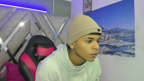 Snapshot of nova_mitchell chatting on 07-04-26, 12:33 NOVA online show from 07-04-26, 12:33