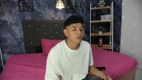 Snapshot of nova_mitchell chatting on 07-10-26, 01:25 NOVA online show from 07-10-26, 01:25