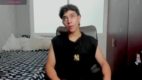 Noxx  online show from 12-15-25, 04:22