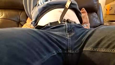 Snapshot of nudestud887 chatting on 12-13-25, 08:04 nudestud887 online show from 12-13-25, 08:04