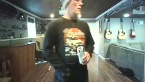 Snapshot of nudistguy194549 chatting on 12-14-25, 08:02 Nudistguy online show from 12-14-25, 08:02