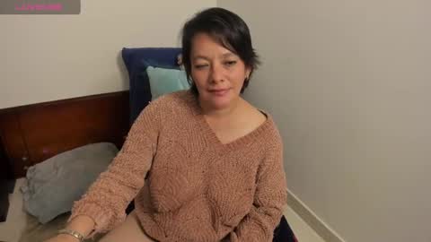 nuit_rose online show from 03-02-25, 05:12