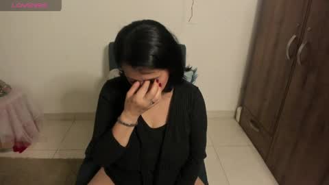 nuit_rose online show from 04-15-26, 01:12