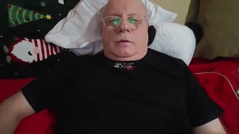 Snapshot of nukiss chatting on 11-12-25, 10:15 nukiss online show from 11-12-25, 10:15