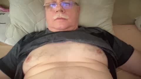 Snapshot of nukiss chatting on 11-18-25, 09:36 nukiss online show from 11-18-25, 09:36