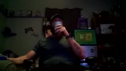 Awwwww Hey Sweetie Pies. Welcome To The Sweetie Pie Lounge. Enjoy The Dad-Cast. SweetCorny Fun-loving Dad Talk. online show from 02-15-25, 05:19