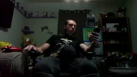 Awwwww Hey Sweetie Pies. Welcome To The Sweetie Pie Lounge. Enjoy The Dad-Cast. SweetCorny Fun-loving Dad Talk. online show from 09-27-25, 08:25