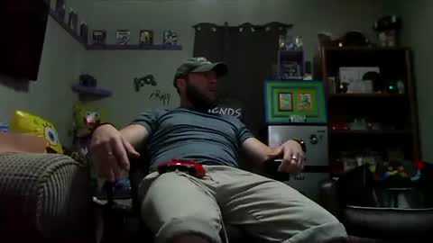 Awwwww Hey Sweetie Pies. Welcome To The Sweetie Pie Lounge. Enjoy The Dad-Cast. SweetCorny Fun-loving Dad Talk. online show from 10-18-25, 05:14