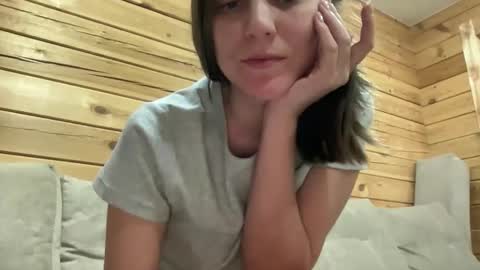 Snapshot of nursedoll chatting on 10-05-25, 04:27 Ema online show from 10-05-25, 04:27