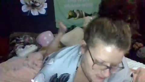 Snapshot of nutthousefunnyfarm chatting on 12-14-25, 05:57 nutthousefunnyfarm online show from 12-14-25, 05:57