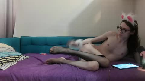 Nuttyowo online show from 05-25-26, 06:25