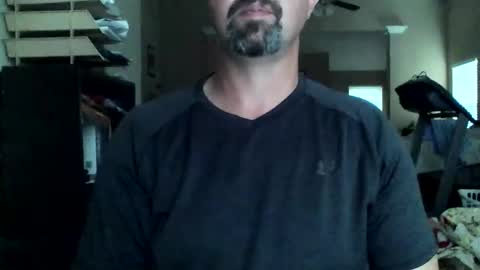 nvrenuff1979 online show from 05-06-26, 11:32
