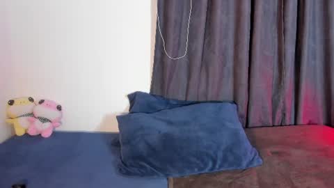 Snapshot of nya_brown chatting on 06-25-26, 03:06 Nya online show from 06-25-26, 03:06