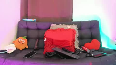 Snapshot of nyalgasai1 chatting on 03-12-25, 06:18 Nia online show from 03-12-25, 06:18