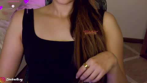 Snapshot of nylaahhh chatting on 05-25-26, 01:44 Nylaah online show from 05-25-26, 01:44