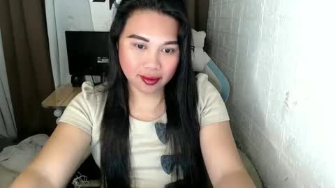 nylecummer online show from 12-25-24, 04:43