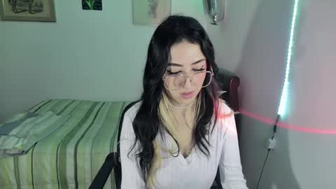 Frida online show from 03-03-25, 01:31