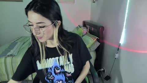 Frida online show from 03-05-25, 01:17