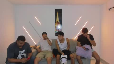 nympho_nathy_sophi online show from 12-18-25, 12:55