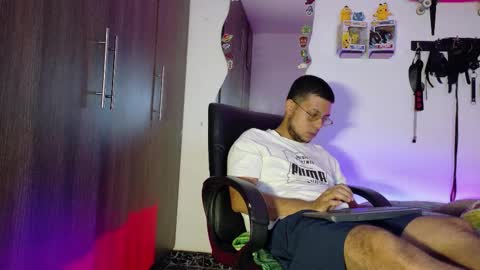 Snapshot of nymphobuddies chatting on 02-28-26, 08:10 David and Steven Independents online show from 02-28-26, 08:10