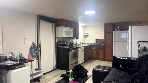 nymphomaticbaby online show from 11-12-25, 03:18