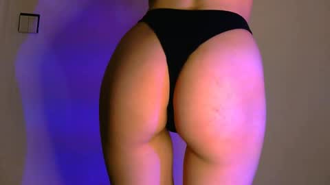 Snapshot of nyra_thira chatting on 04-10-26, 03:39 nyra_thira online show from 04-10-26, 03:39