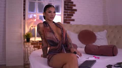 Nyssa online show from 07-27-26, 06:59
