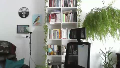 Snapshot of nyx102131 chatting on 02-10-26, 05:39 Nyx online show from 02-10-26, 05:39