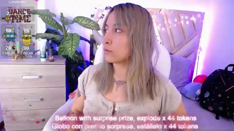 Alex   .    online show from 03-02-25, 09:01