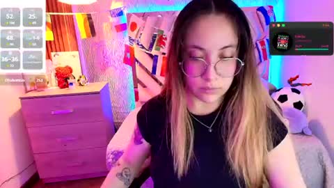 Alex   .    online show from 07-07-26, 06:47