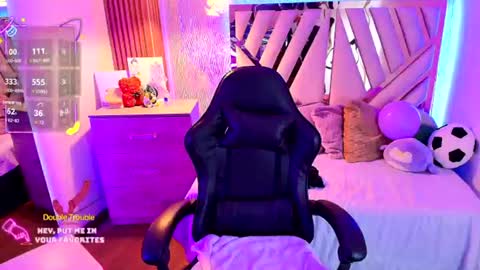 Alex   .    online show from 07-30-26, 02:43