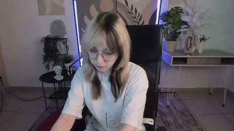 Snapshot of nyxcalderra chatting on 06-05-26, 04:41 Nyx online show from 06-05-26, 04:41
