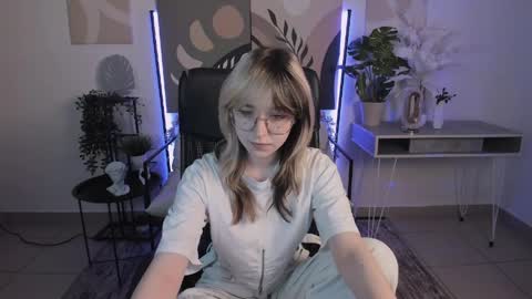 Snapshot of nyxcalderra chatting on 06-05-26, 06:52 Nyx online show from 06-05-26, 06:52